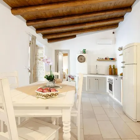 Vanda By Salentoltremare * Specchia